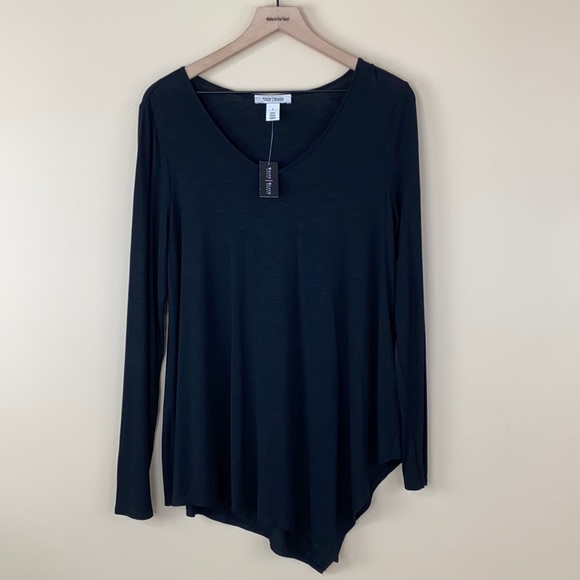 White House Black Market Tops - 🖤 4/$25 NWT WHBM top